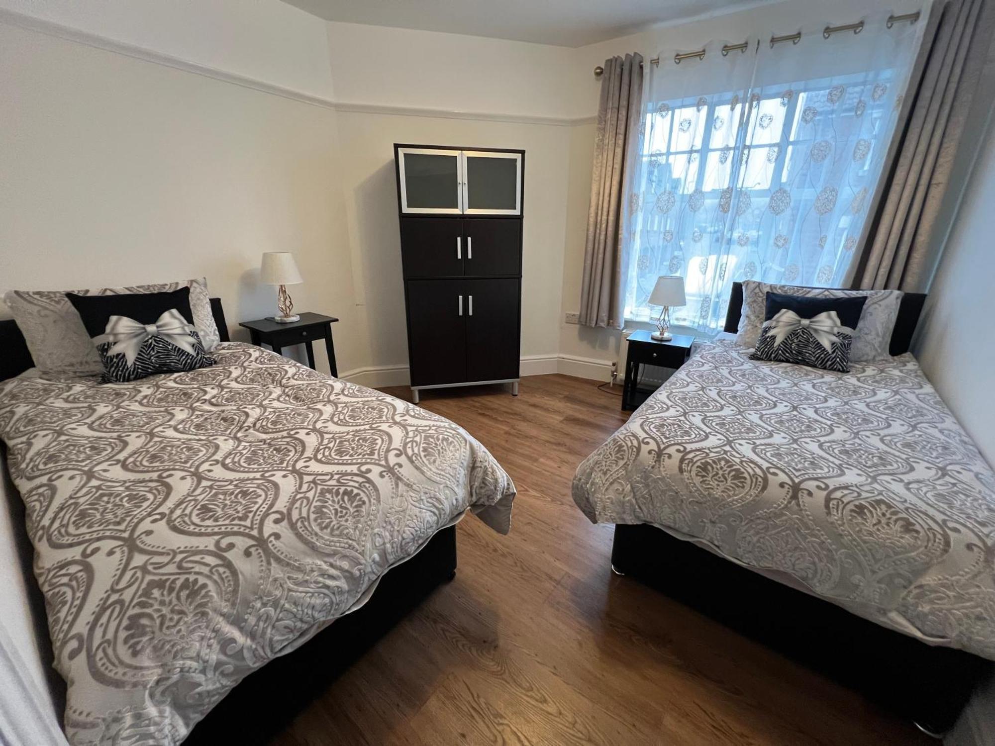 Large Family-Friendly 2Bd Glastonbury Retreat, Sleeps 5 Buitenkant foto