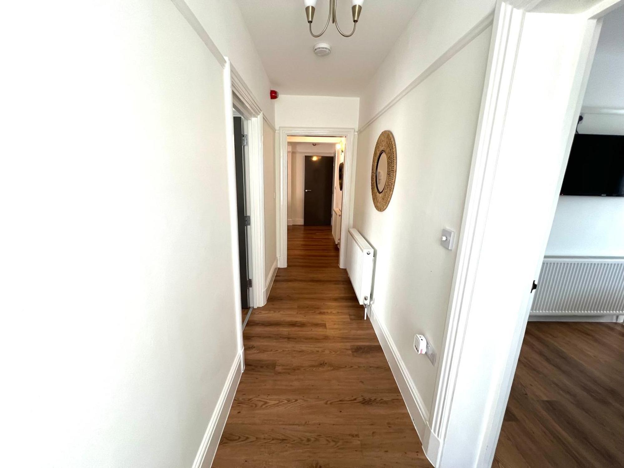 Large Family-Friendly 2Bd Glastonbury Retreat, Sleeps 5 Buitenkant foto